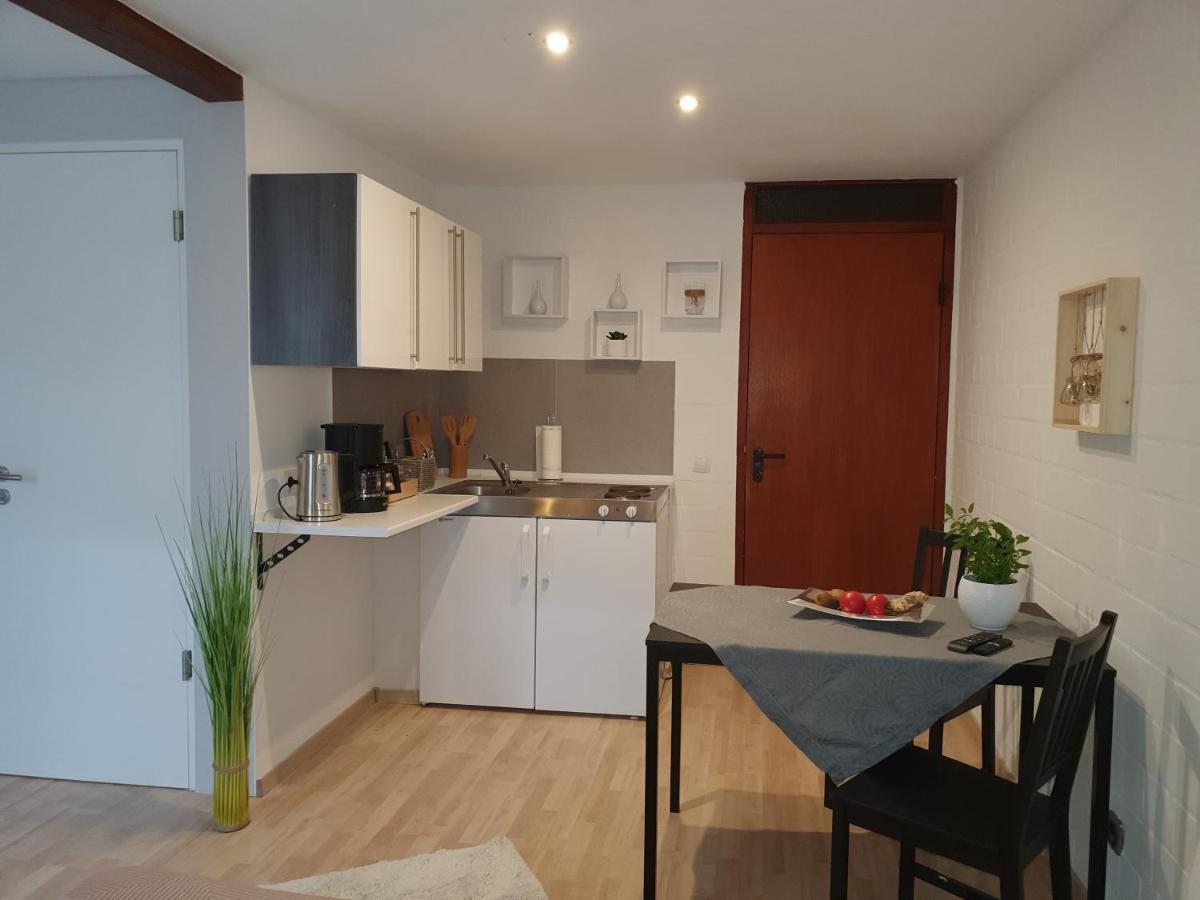 Privat Apartaments , Eigene Eigang, Eigene Badezimmer, Und Eigene Kueche Штрален Экстерьер фото